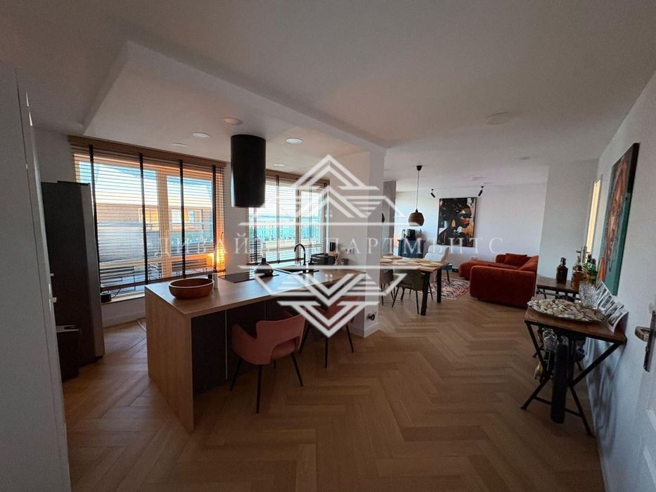 Продава се Тристаен апартамент в Бургас, Сарафово - 170 кв.м за 1295 €/кв.м - Снимка #4