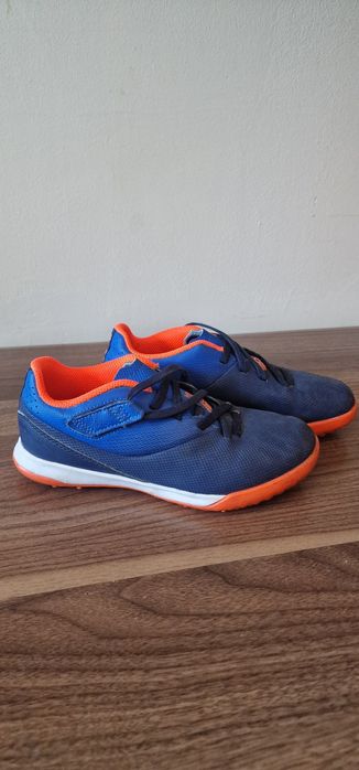 Детски футболни обувки Decathlon размер 34