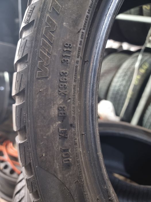 245 40 19 / 275 35 19 anvelope iarna pirelli runflat dot 31/19