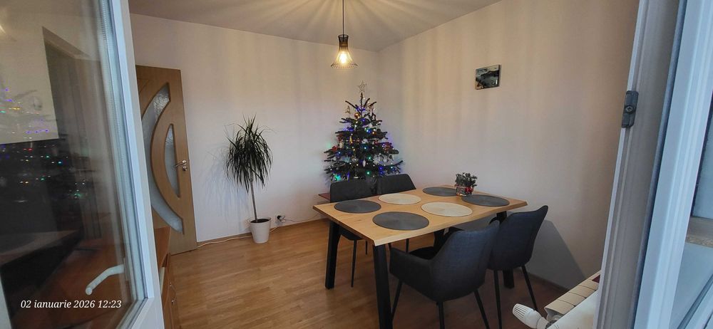 Vând Apartament cu 3 camere