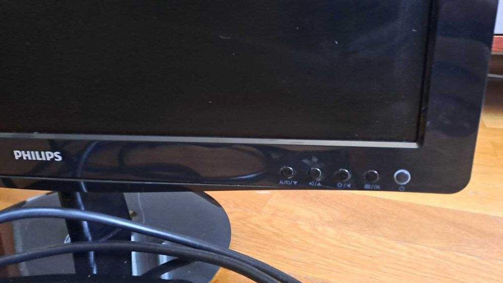 Монитор Philips 196V3LAB5 18.5", Wide, Full HD, DVI, Говорители