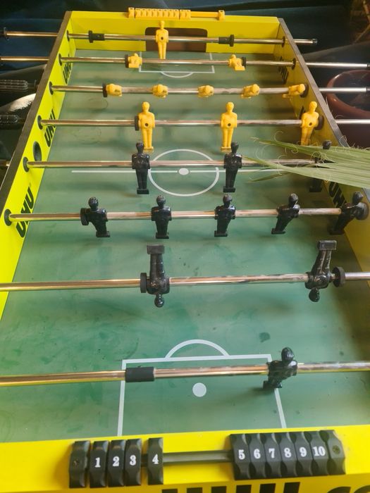 Masa de fotbal cu teren