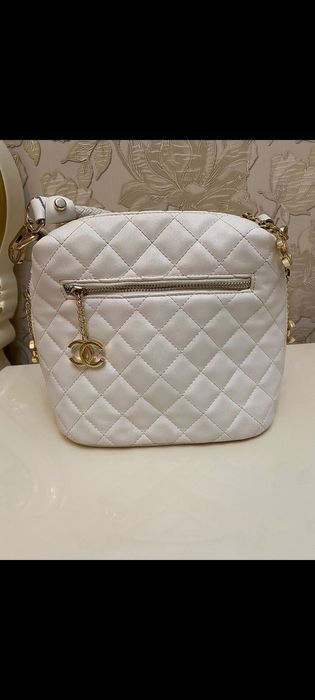 Женская небольшая сумочка