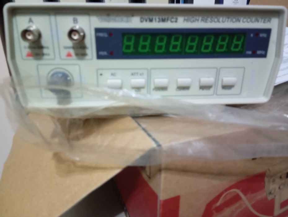 Velleman - dvm13mfc2 - frequency counter 8 digit 0.01hz-2.4ghz