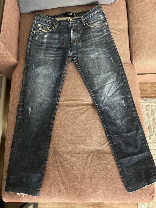 Продам мужские джинсы Moschino. Цена: 4000 тг.