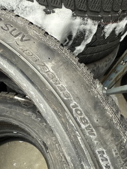 Anvelope de iarna 295/35 R23