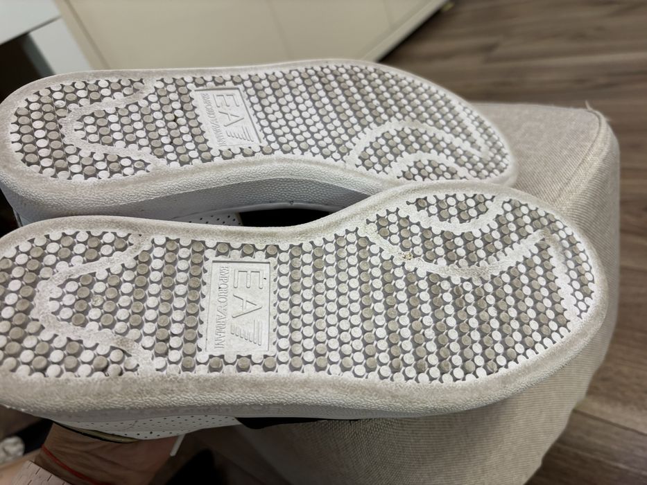 Tenesi Emporio Armani marimea 36 2/3