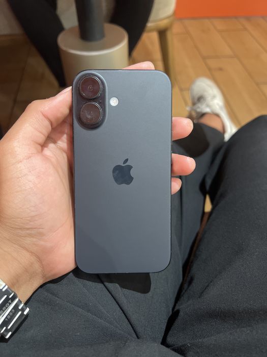 Iphone 16 черный цвет