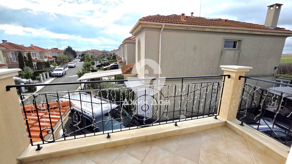 Продава се Къща в Поморие - 167 кв.м за 1145 €/кв.м - Снимка #12