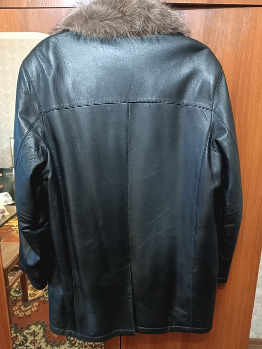 Дублёнка кожаная .