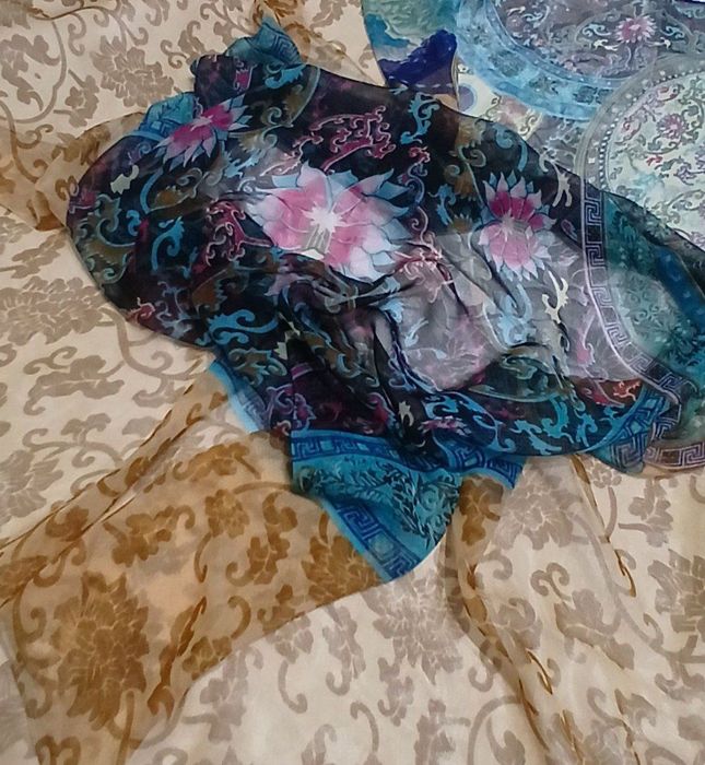 Платки женские разные