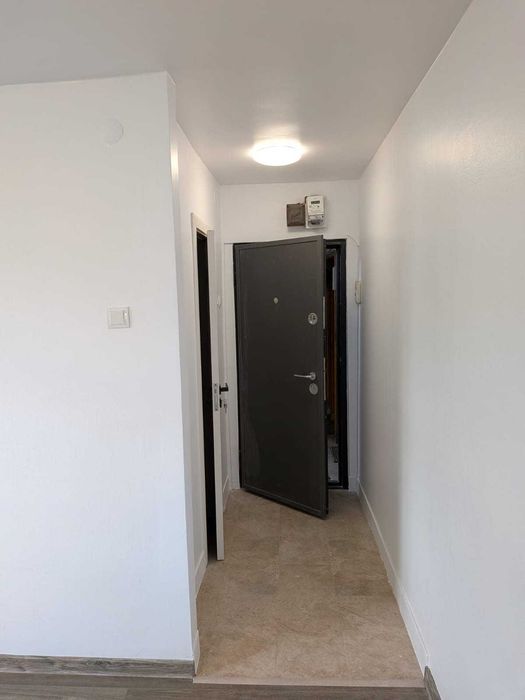 Închiriez apartament 2 camere, 35 mp, nou renovat – 200€