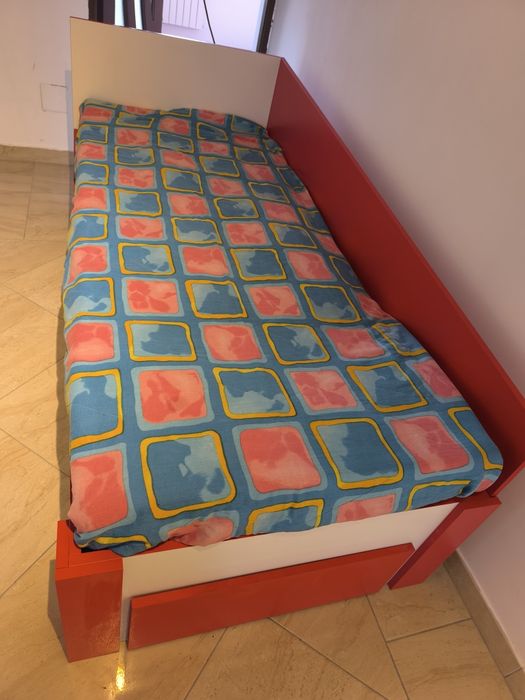 Vând mobilier set complet