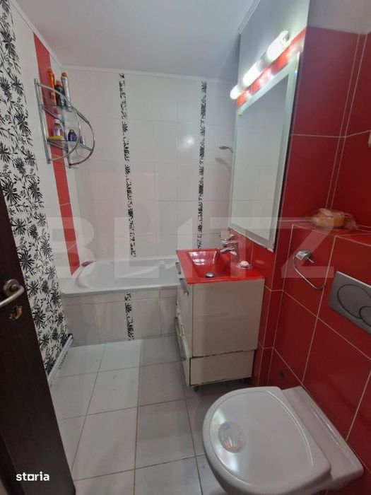Apartament 3 camere, 69 mp, etaj 1, decomandat, zona Zamca