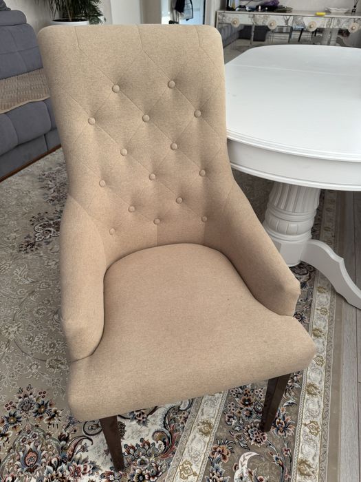 Стуль в очень хорошем состоянии