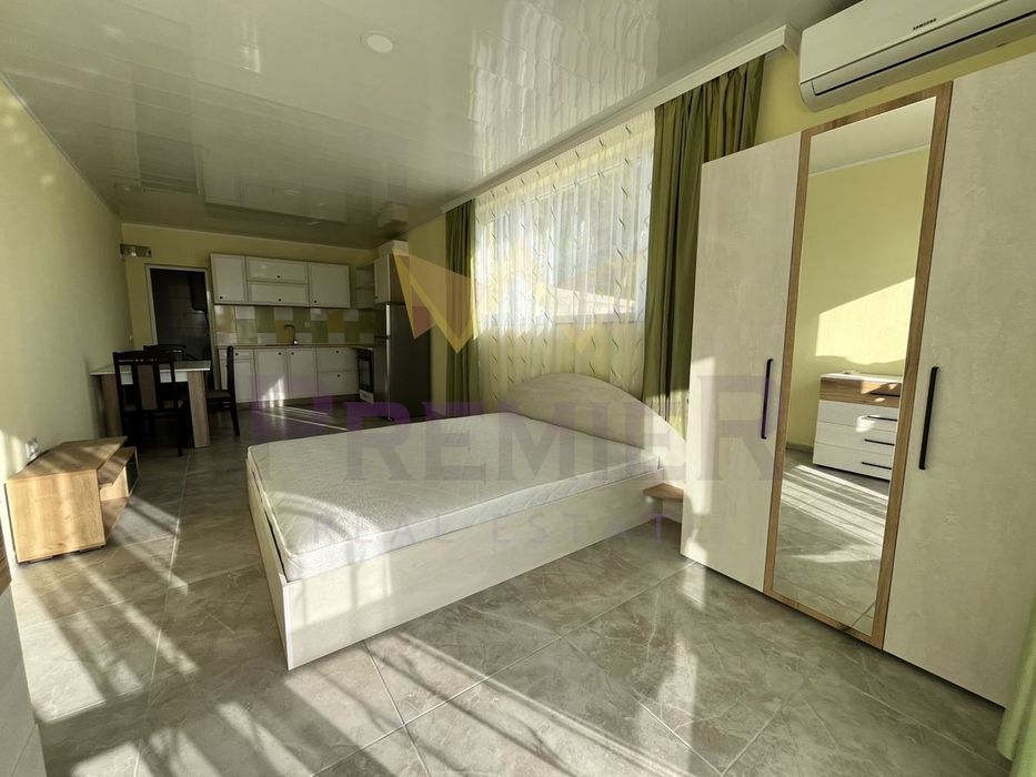 Дава се под наем Едностаен апартамент в Варна, м-т Акчелар - 32 кв.м за 290 € - Снимка #2