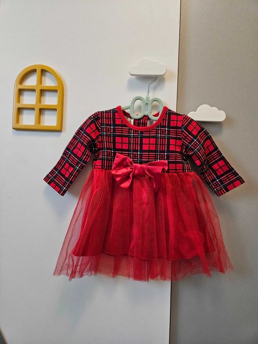 Коледна рокля за бебе