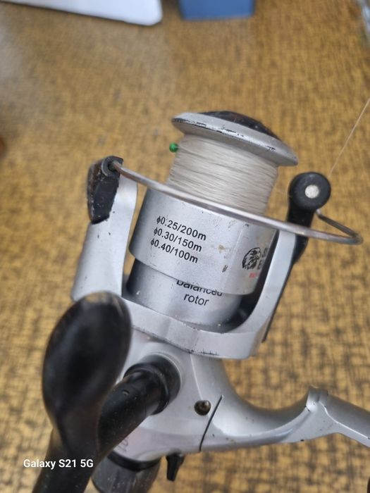 Много въдици и телескоп