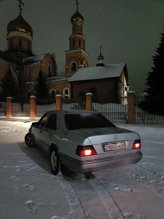Продам Мерседес Е220