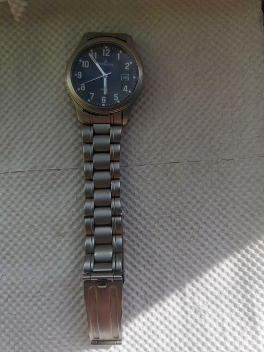 Ceas Dugena quartz inox waterresistant limbile si indicatorii orari fosforescenti