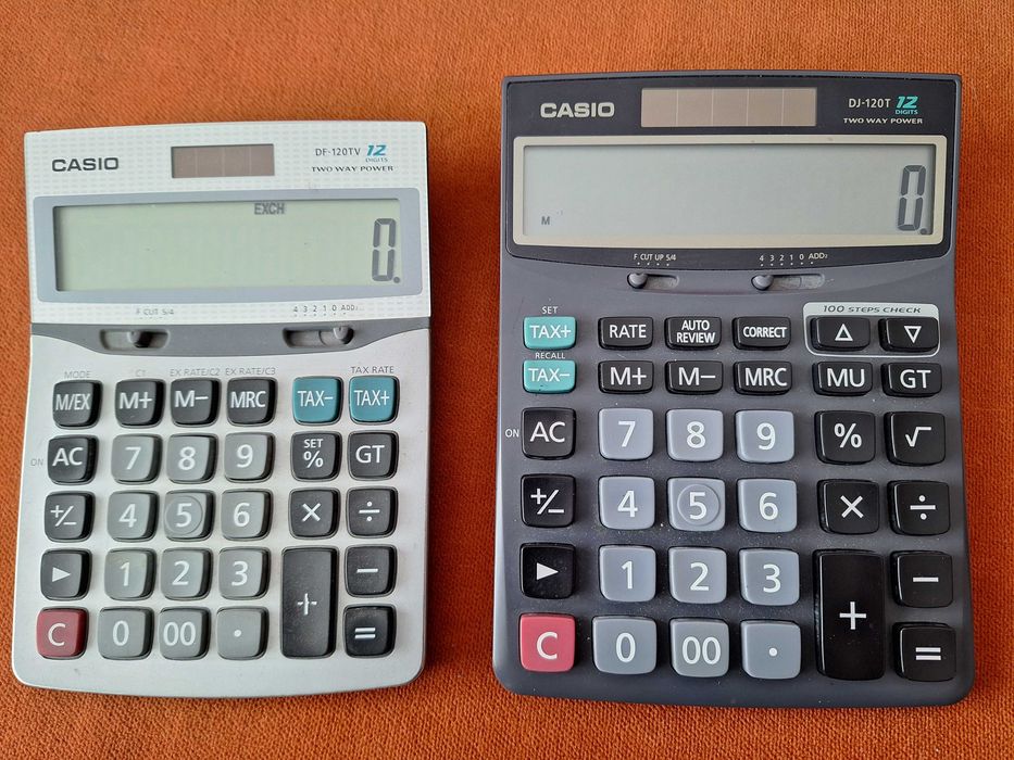 Calculator de birou Casio, alimentare Dual – Baterie + energie solara