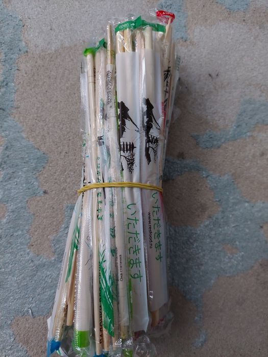 Суши палочки 53 пары.