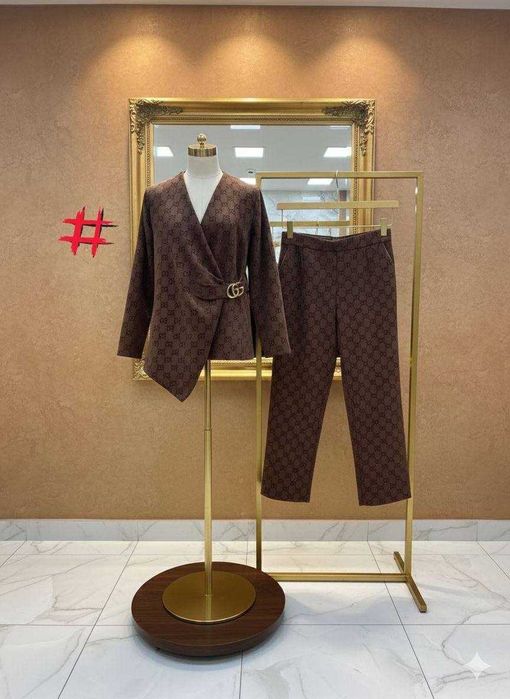 Compleu dama elegant