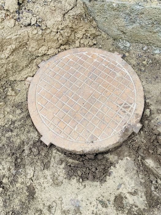 Люк канализационный