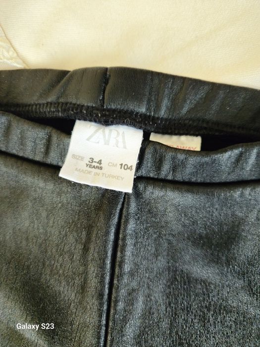 Кожен клин Зара 104 и блуза LCW 98