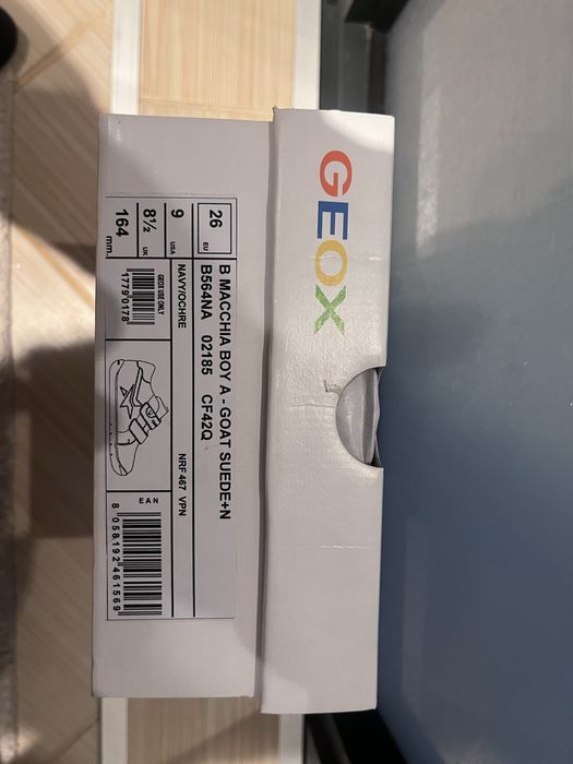 Geox велурени 26номер