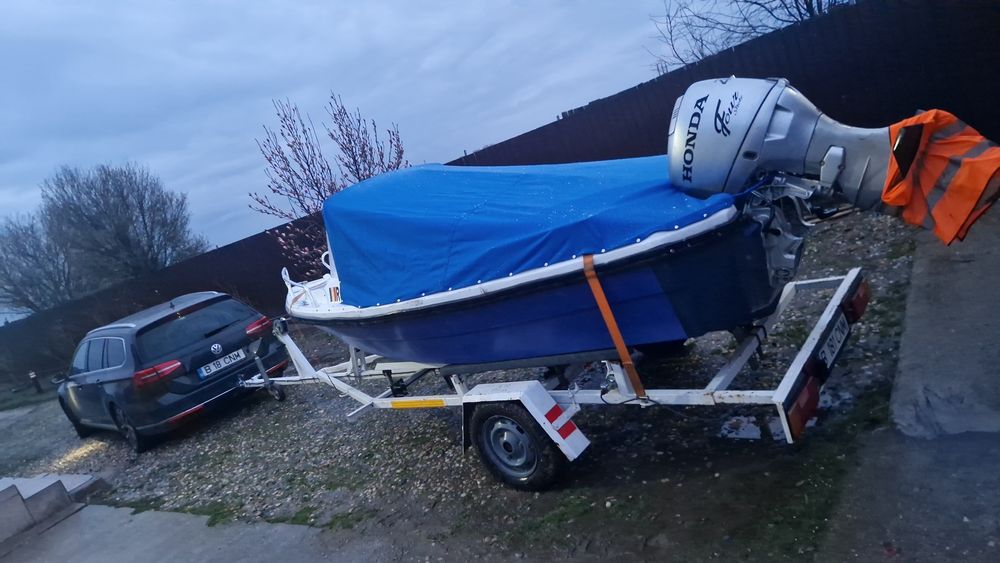 Vand barca motor honda 40cp
