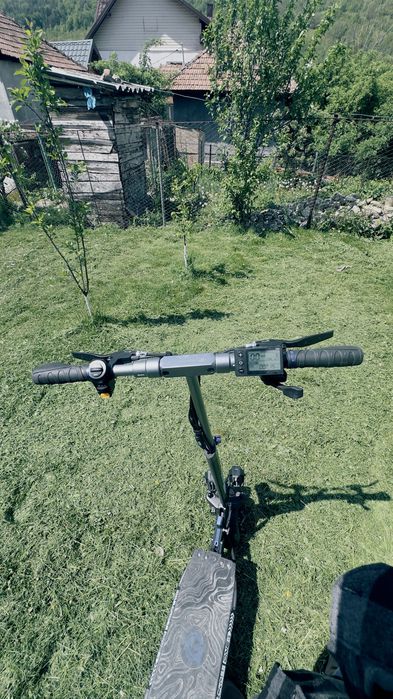 De vanzare UrbanGlide Ecross One 800 Trotinetă Electrică cu 25km/h Viteză Maximă și 50km Autonomie