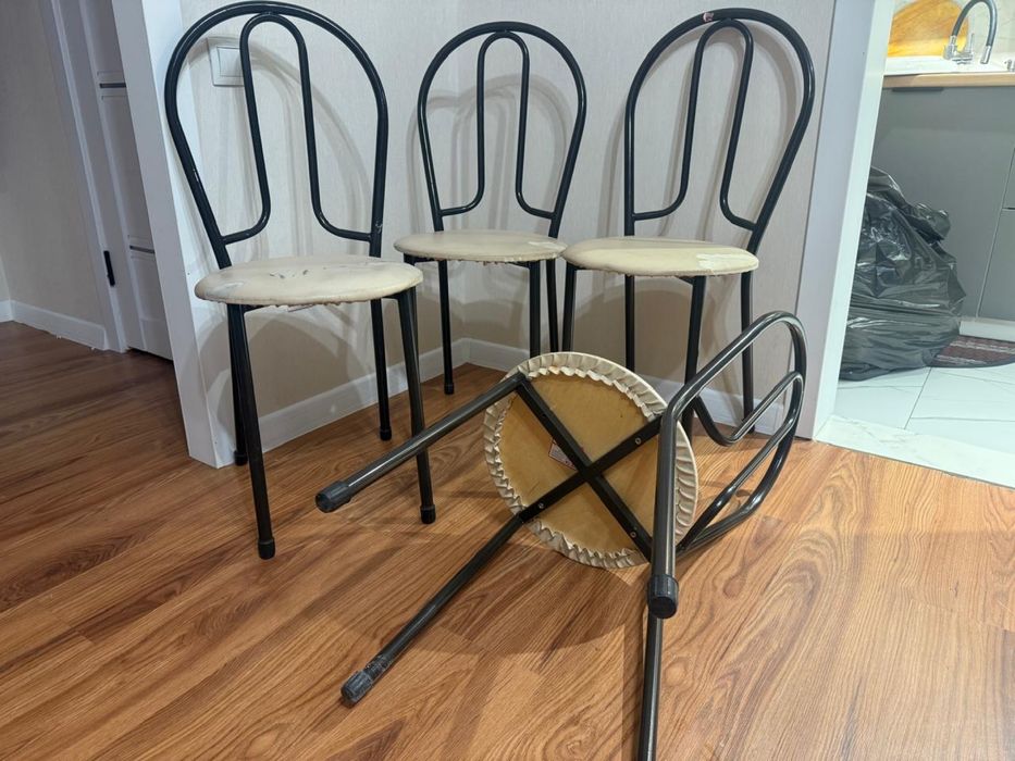 Продам стулья б/у