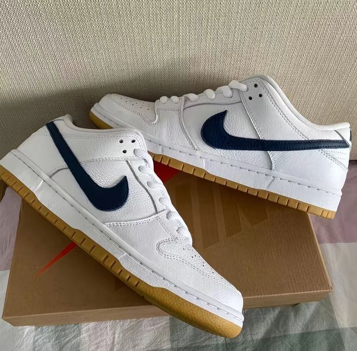 кроссовки Nikе в коробке