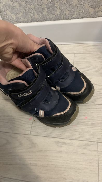 Детская обувь для девочки  и ролики