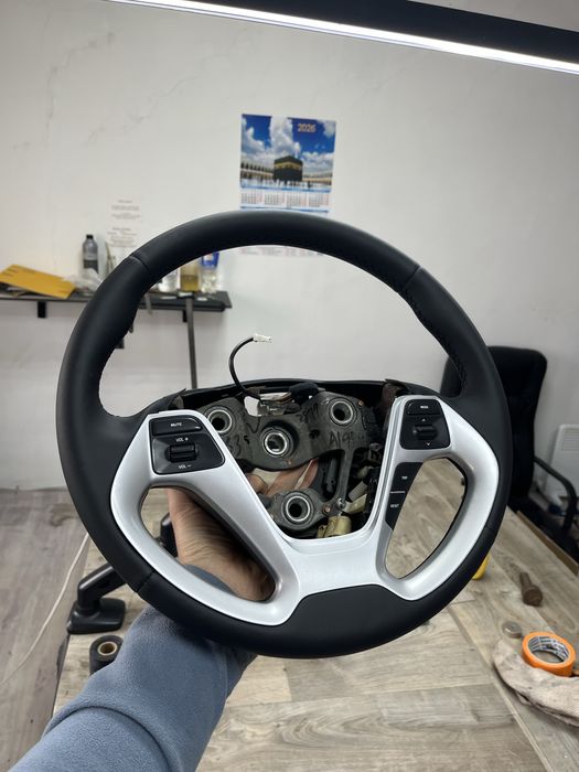 Перетяжка руля | Обшивка руля | чехол на руль