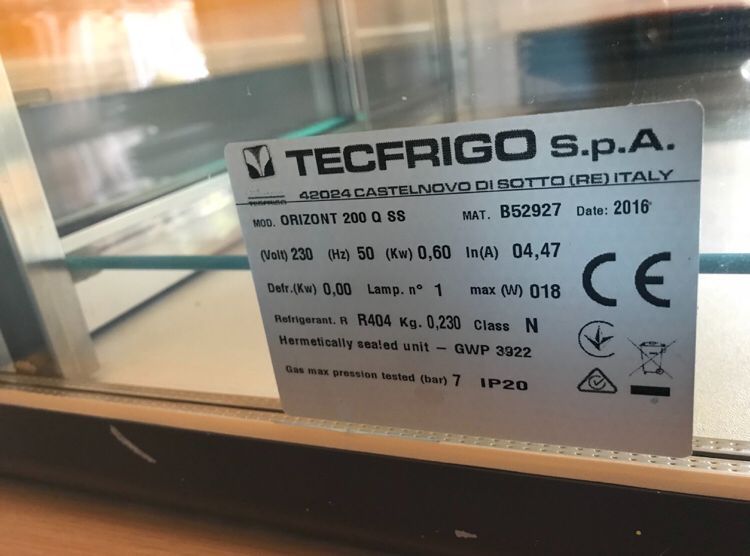 Витрина кондитерская