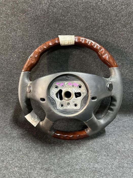 Руль Mercedes benz w221