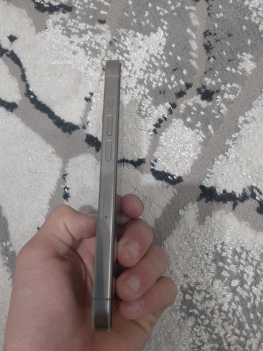 Iphone 15 pro xotira 128