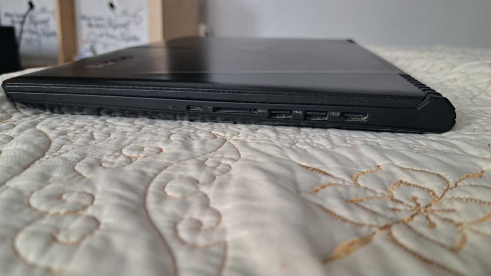 LENOVO Legion Y-520