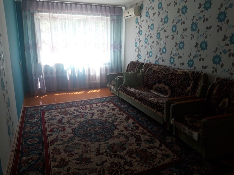 Продам квартиру. В 11 микрорайоне