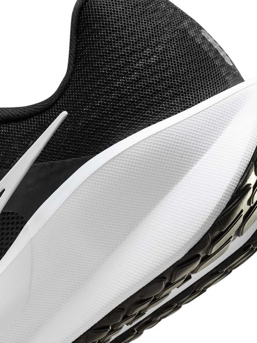 Топ маратонките за бягане NIKE Обувки DOWNSHIFTER 13