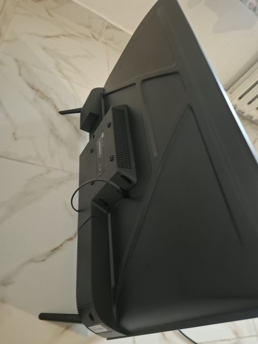 Продам телевизор TCL