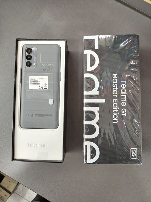 Realme Gt master edition 8+8/256 gb  karobka  dok ful komplekt radnoy