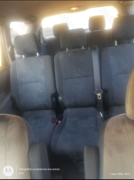 Vand Toyota avensis Verso