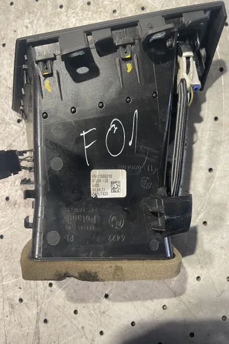 Grila ventilatie bord dreapta BMW Seria 7 2009 730d AT (245 hp)