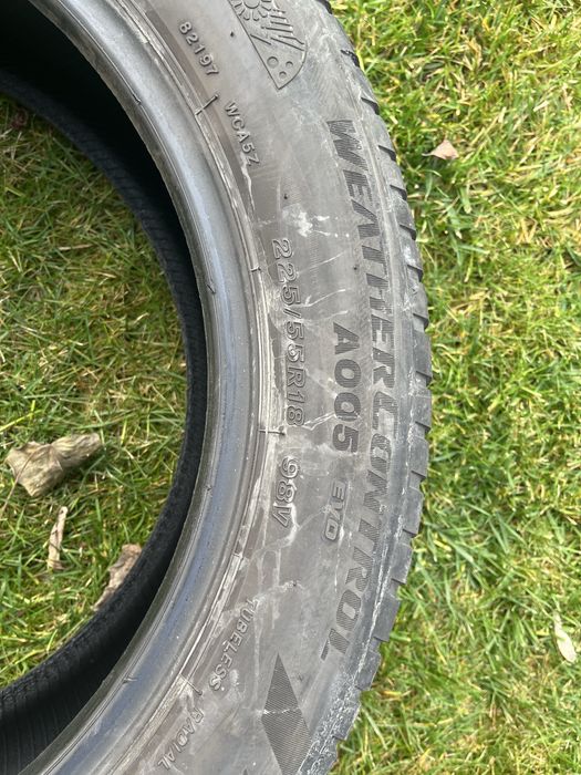 Vând set de 4 anvelope ALL SEASON 225/55 R18, stare bună