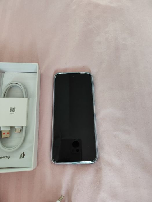 Чисто нов Xiaomi Redmi 13