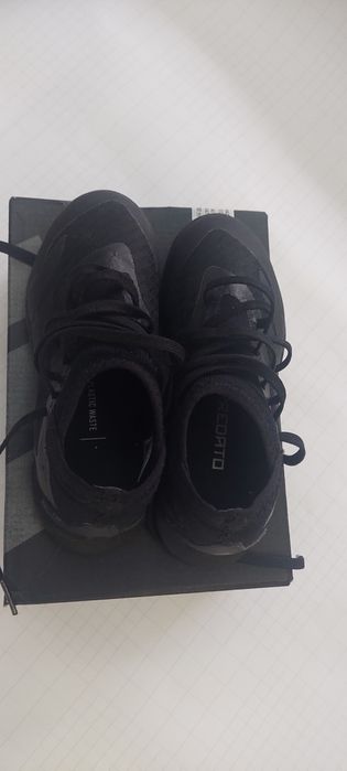 маратонки ADIDAS