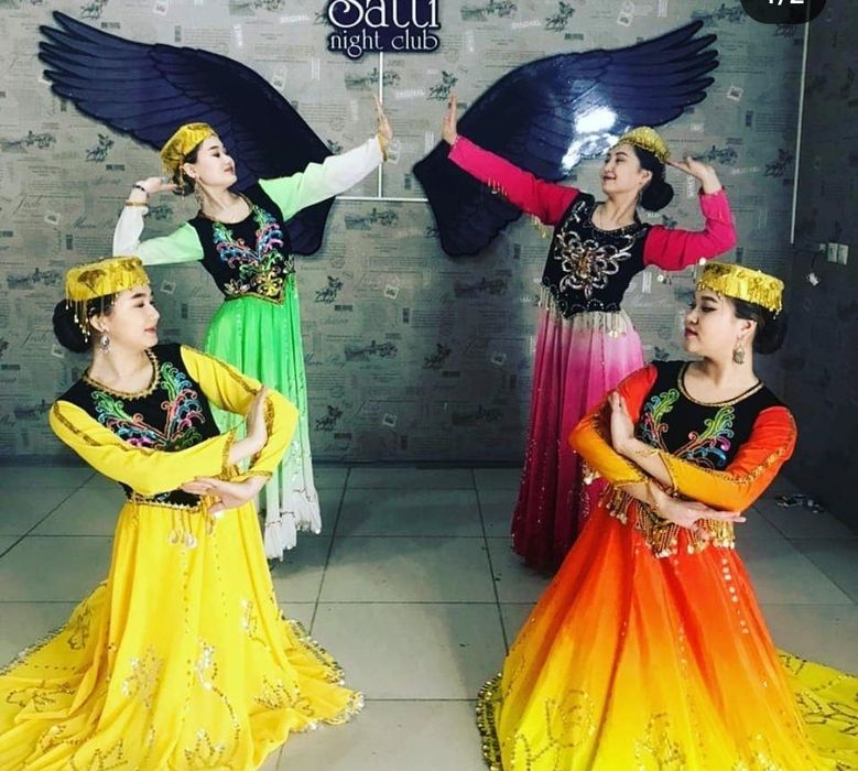 танцевальние костюмы